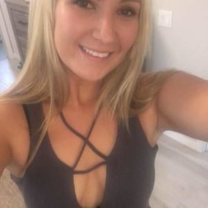 Meet your Posher, Alicia